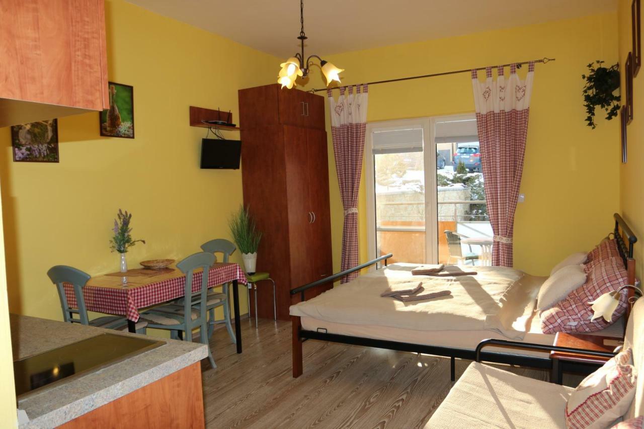 Apartmán Beta Podhájska Esterno foto